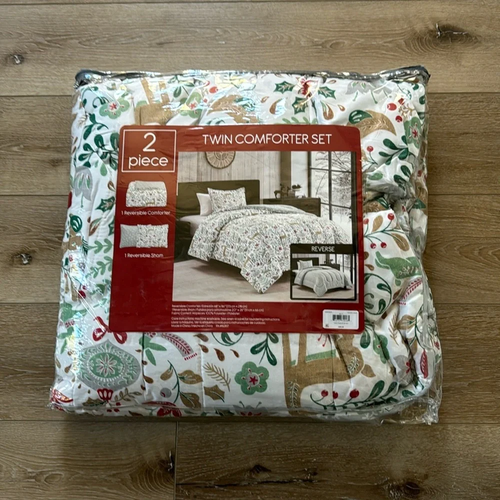 NWT 2 Piece Holiday Deer Christmas Comforter Set